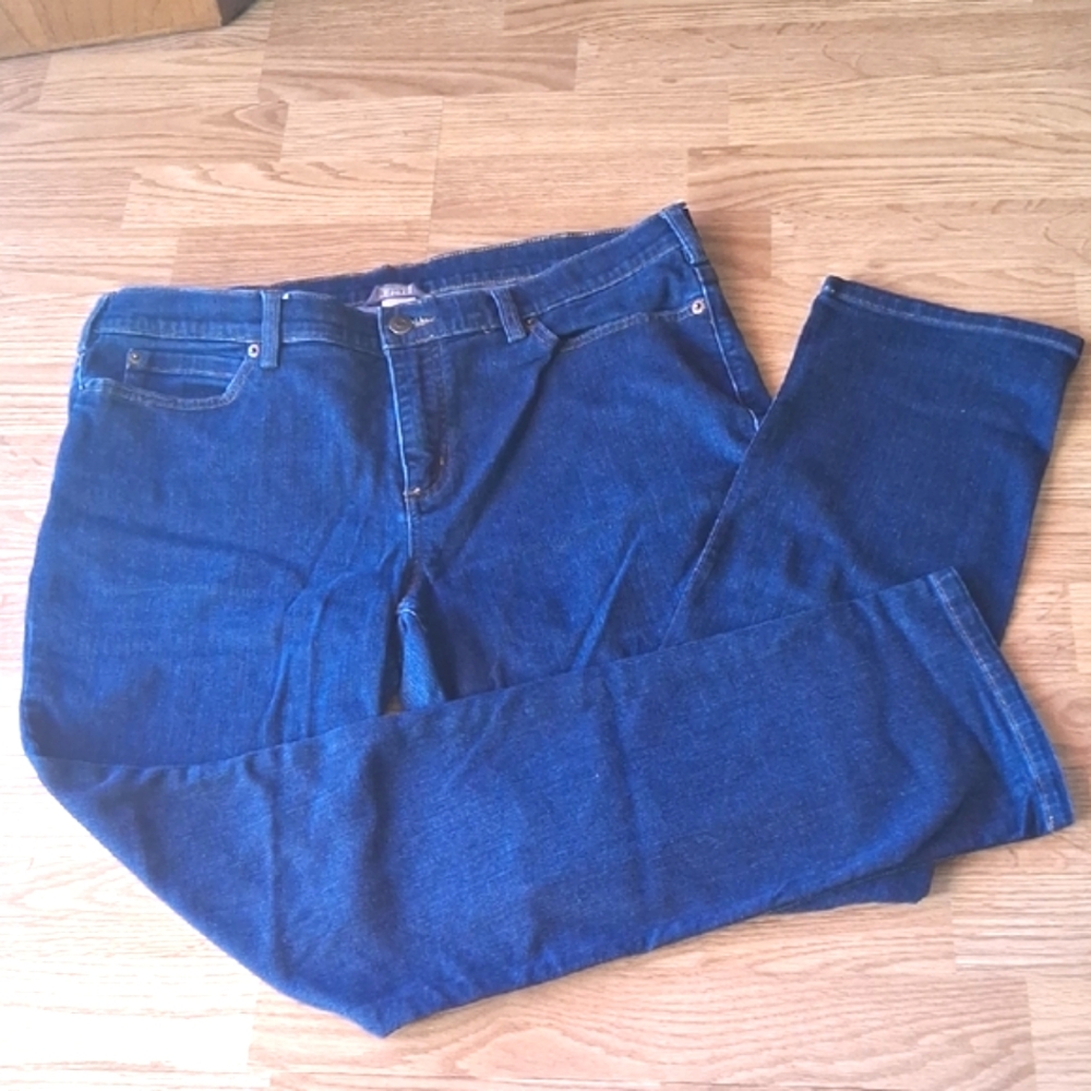 Duluth womens Blue Jeans, Like New, Sz 14 X 31